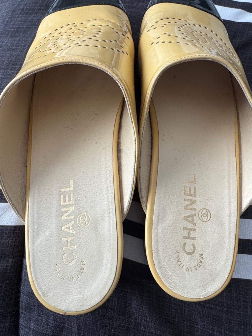 CHANEL Yellow Leather Slide Mules with Black Patent Toe - Picture 5 of 5